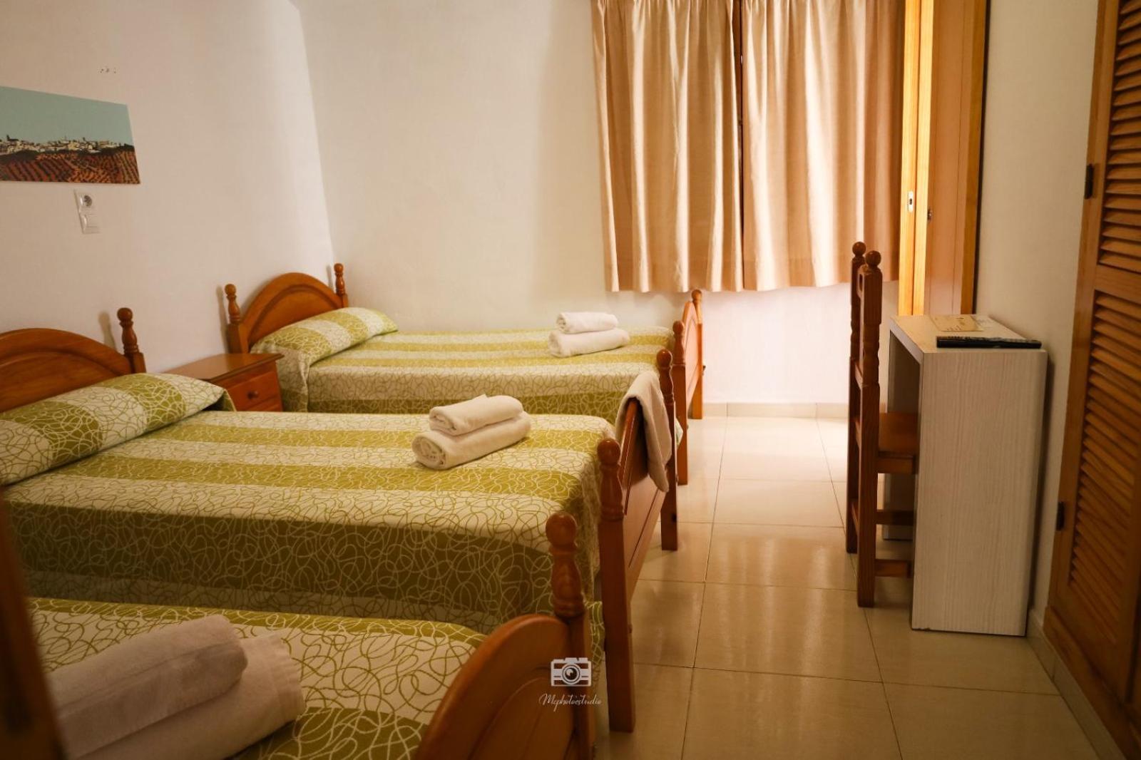 Hospedium Dlj Hostal Ben Nassar Arjona Exterior photo